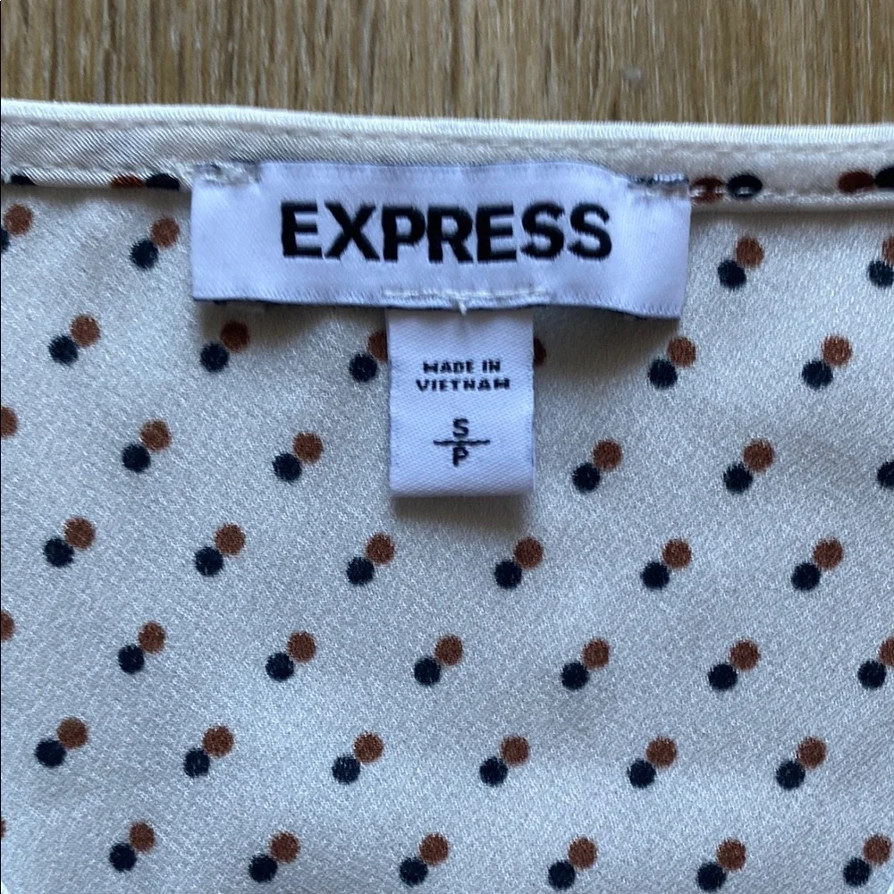 MOVING SALE - Express Printed Wrap Front Peplum Top - Picture 2 of 4